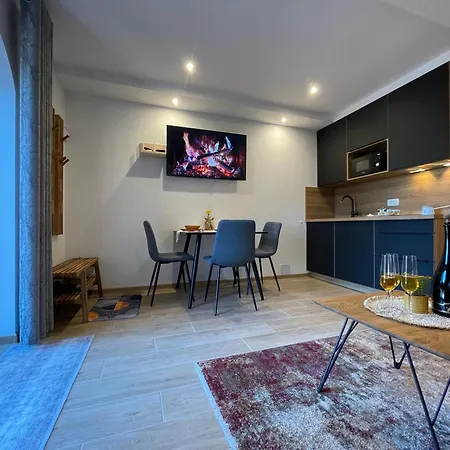 Apartment & Studio Forest Paradise Cerkno Exterior photo