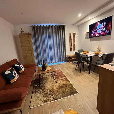 Apartment & Studio Forest Paradise Cerkno Exterior photo